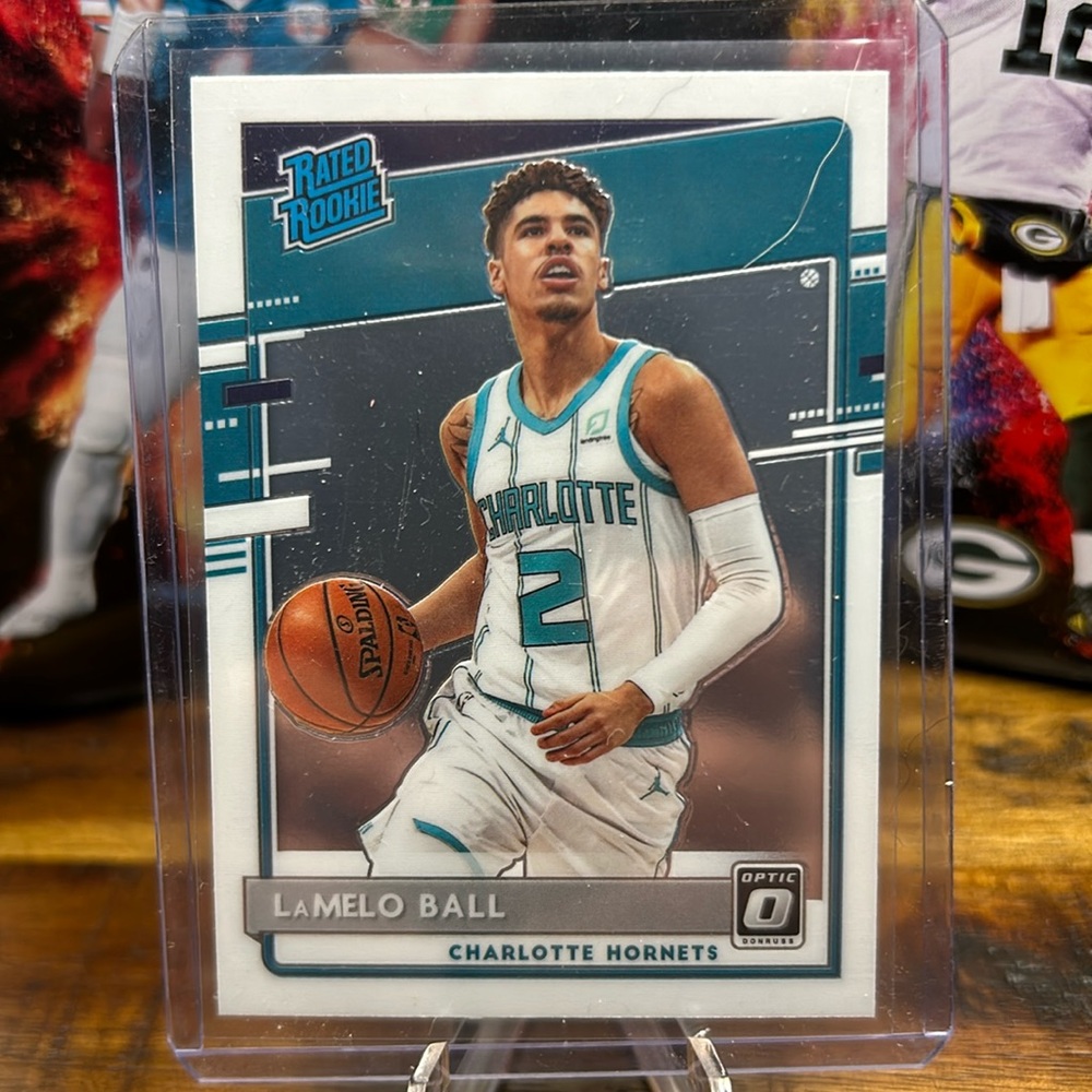 LaMelo Ball rookie card